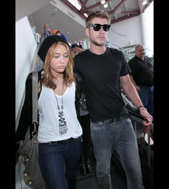 Miley Cyrus et Liam Hemsworth, en juin 2010 à Los Angeles.