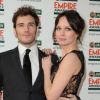 Sam Claflin et Laura Haddock lors de la soirée Jameson Empire Awards à Londres le 25 mars 2012