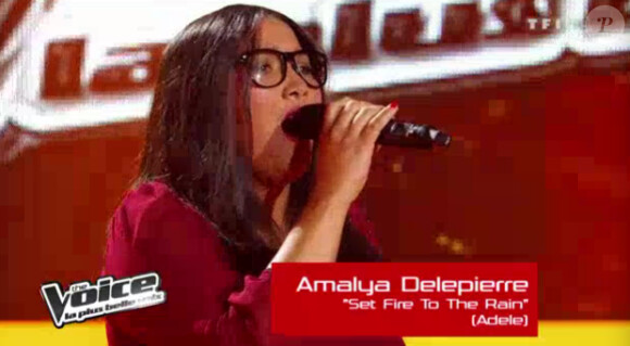 Amalya Delepierre, dans The Voice, le samedi 10 mars 2012.