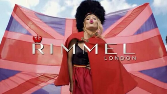 Georgia May Jagger : Le futur top model en patriote de charme pour Rimmel