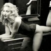 Madonna totalement Erotica pour le spot de son parfum Truth or Dare