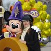 Salma Hayek à Disneyland Paris pour les 20 ans du parc à thème, le samedi 31 mars 2012.