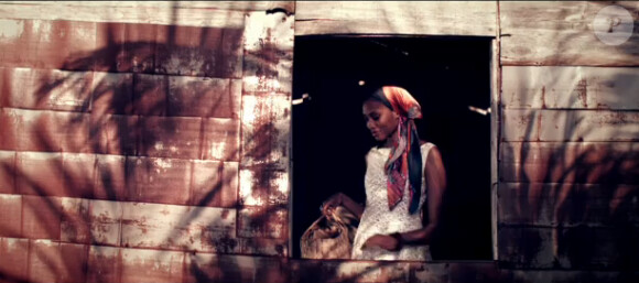 Imany dans le clip de You will never know, tourné à Cuba (2011). Album The Shape of a broken heart déjà disponible, réédition augmentée en février 2012.