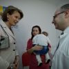 La princesse Mathilde de Belgique en visite dans un centre médical de Skhodra le 29 mars 2012. Elle était du 28 au 30 mars 2012 en visite en Albanie en tant qu'ambassadrice spéciale pour la vaccination en Europe pour le compte de l'Organisation Mondiale de la Santé (OMS).