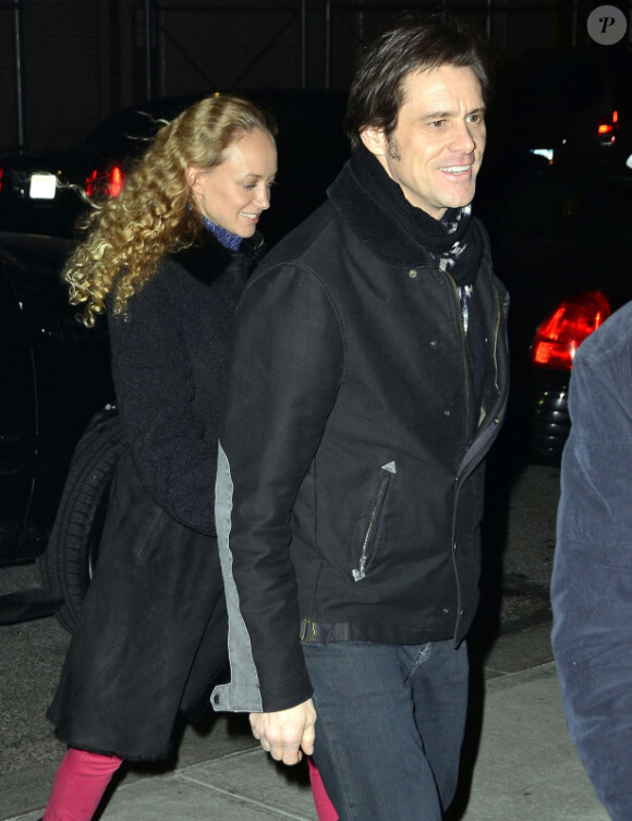 Jim Carrey et sa compagne Anastasia Vitkina à New York en février 2012