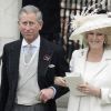 Le prince Charles et Camilla Parker Bowles le jour de leur mariage en secondes noces, le 9 avril 2005, à Windsor. 7 ans après jour pour jour, le 9 avril 2012, la reine Elizabeth II annonce qu'elle fait de Camilla une Dame grand-croix de l'ordre royal de Victoria.