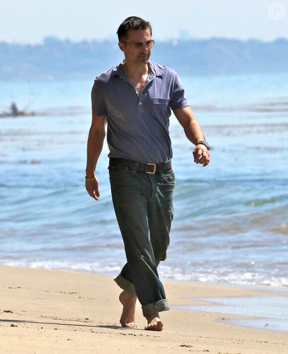 Olivier Martinez sur la plage de Malibu le 7 avril 2012