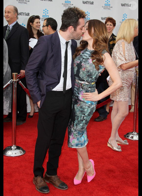 Rose McGowan, très amoureuse de son chéri Davey Detail, à Los Angeles, lors du TCM Classic Film Festival, le jeudi 12 avril 2012.