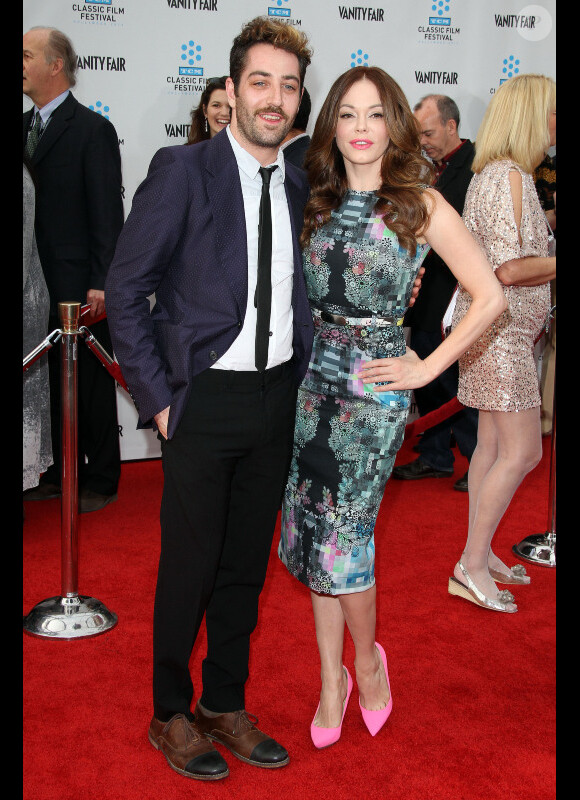 Rose McGowan, très amoureuse de son chéri Davey Detail, à Los Angeles, lors du TCM Classic Film Festival, le jeudi 12 avril 2012.
