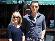Reese Witherspoon, enceinte : Dans les bras de son mari, elle rayonne
