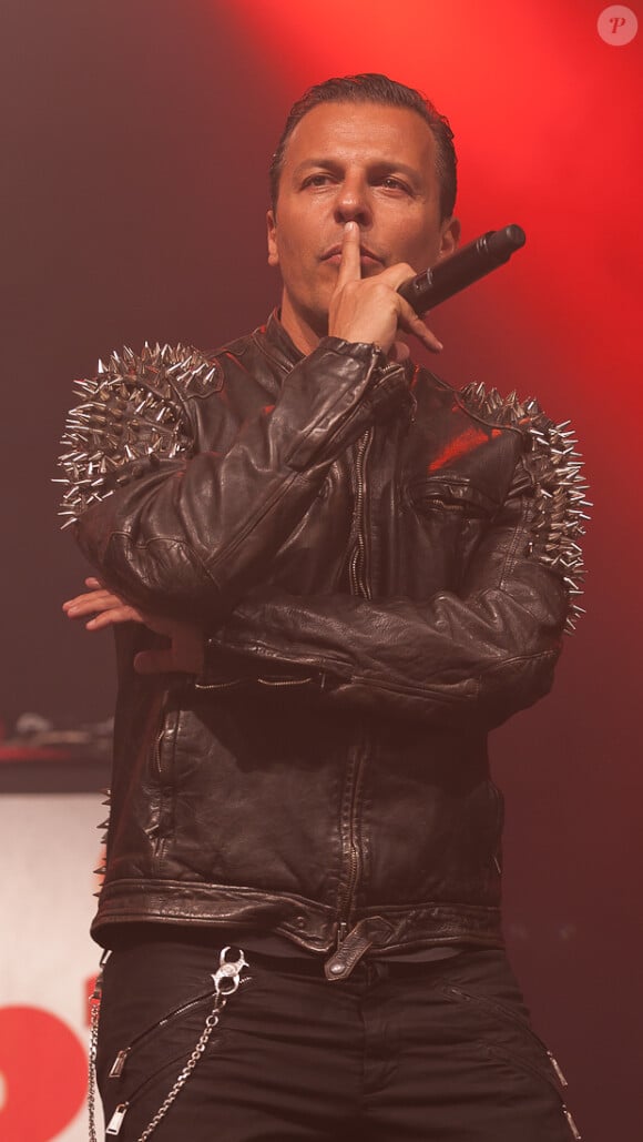 Jean-Roch lors du concert à Lille durant le NRJ MUsic Tour le 14 avril 2012