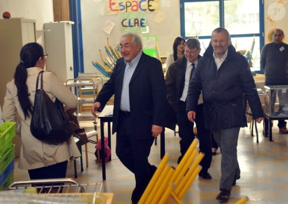 Dominique Strauss-Kahn a voté le 22 avril 2012 à Sarcelles.
