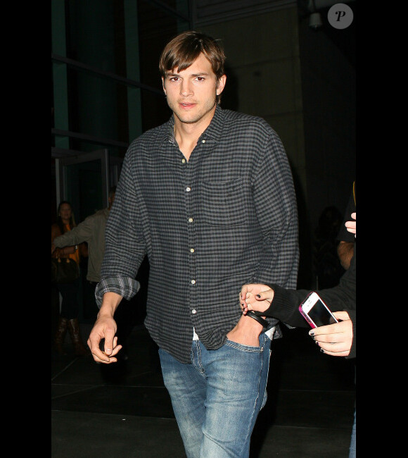 Ashton Kutcher le 3 avril 2012 à Los Angeles