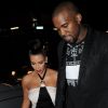 Très amoureux, Kanye West et Kim Kardashian sortent à New York le 24 avril 2012