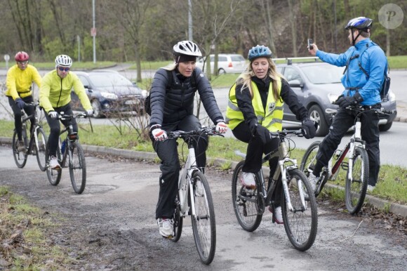 La princesse Mette-Marit offrait mardi 24 avril 2012 un bon coup de pub à la campagne incitant les Norvégiens à se rendre au travail à vélo. Elle a rallié depuis Sakugum le palais royal à Oslo, soit environ 20 km.