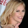 La belle Charlize Theron a été honorée par un Prix récompensant une décennie de réussite cinématographique, au CinémaCon de Las Vegas, le 26 avril 2012.