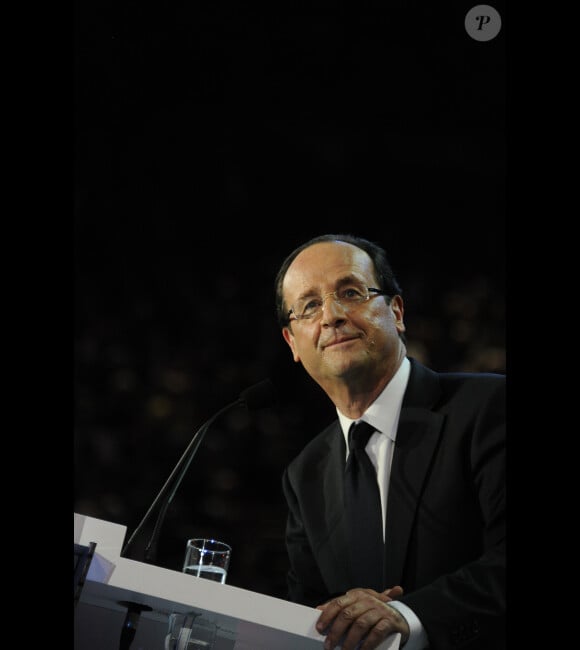 François Hollande le 29 avril 2012 lors de son meeting au palais omnisport de Paris Bercy