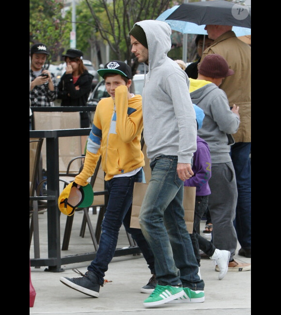 David Beckham avec son fils Brooklyn le 17 mars 2012 à Santa Monica