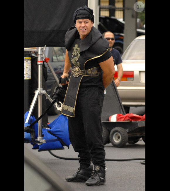 Mark Wahlberg sur le tournage de Pain and Gain de Michael Bay, le 16 avril 2012.