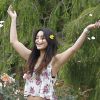 Vanessa Hudgens, fleur parmi les fleurs avec son boyfriend, dans les jardins fleuris de Huntington de San Marino, le vendredi 4 mai dernier.