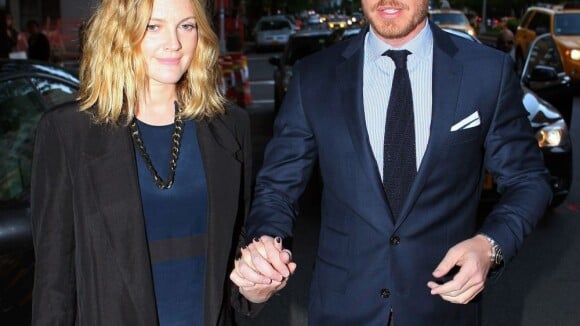 Drew Barrymore : Un pas de plus vers son mariage, la star est radieuse