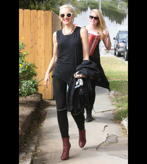Gwen Stefani, rayonnante, quand elle se rend à une House Party en famille à Los Angeles le 12 mai 2012