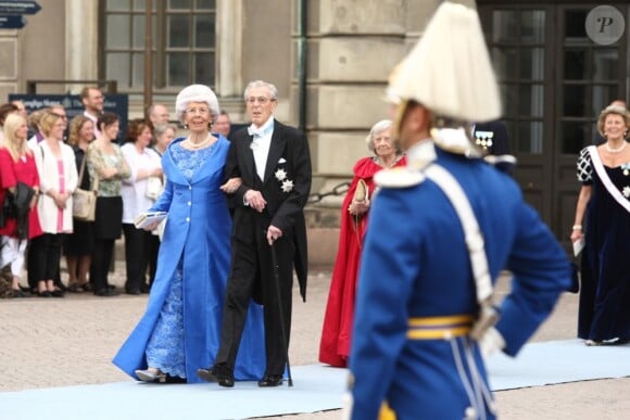 Le prince Carl Johan Bernadotte était la mémoire vivante de la famille royale de Suède. Il s'est éteint le 5 mai 2012 à 95 ans.