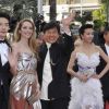 Jackie Chan lors de la montée des marches pour le film De rouille et d'Os le 17 mai 2012 pour le 65ème Festival de Cannes
