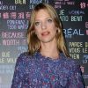 Heike Makatsch stylée dans sa combinaison lors de la soirée anniversaire de L'Oréal, célébrant quinze ans de présence sur le Festival de Cannes. Le 18 mai 2012.