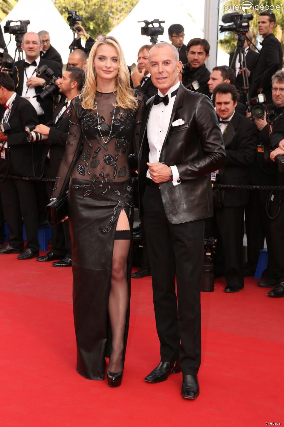Qui Est Le Compagnon De Sarah Marshall Sarah Marshall très sexy et le créateur Jean-Claude Jitrois au Palais des  Festivals. Cannes, le 19 mai 2012. - Purepeople