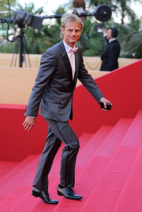Arnaud Lemaire monte les marches du Palais des Festivals. Cannes, le 19 mai 2012.