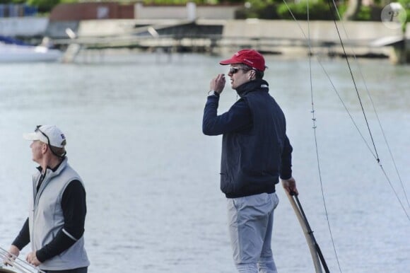 Le prince Frederik le 19 mai 2012 à bord du Nanoq lors des championnats du Danemark de Dragon, à Copenhague.