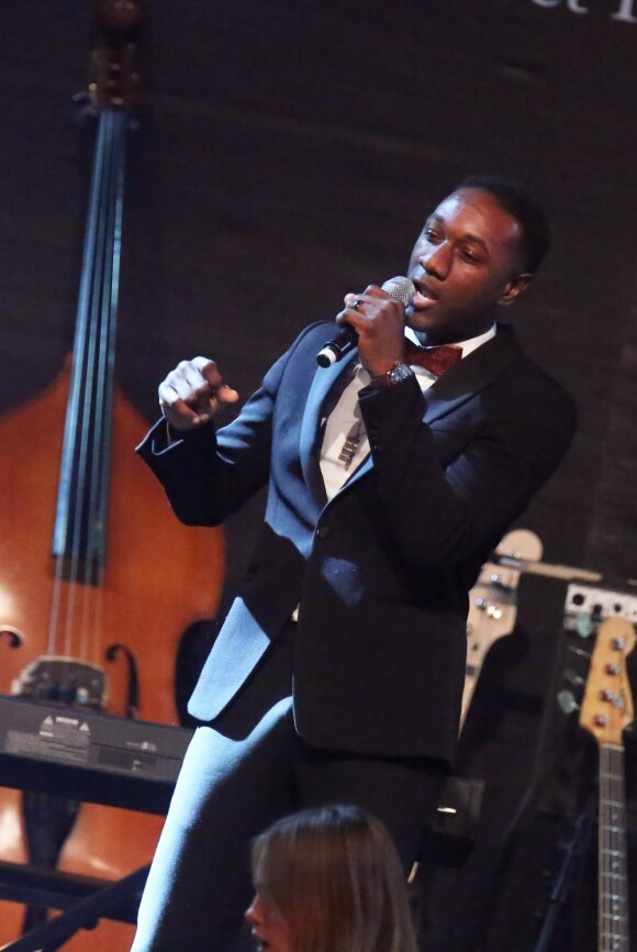 Aloe Blacc sur la scène du gala de l'amfAR "Cinema Against Aids", à l'Eden Roc du Cap d'Antibes, le 24 mai 2012.