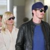 Kirsten Dunst et Garrett Hedlund à l'aéroport de Los Angeles. Le 26 mai 2012.