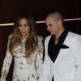 Jennifer Lopez et Casper Smart en amoureux à l'hôtel Bellagio, ont fait la fête après le concert Q'Viva : The Chosen. Las Vegas, le 26 mai 2012.