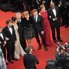 Le président du jury Nanni Moretti, entouré de Diane Kruger, Raoul Peck, Jean Paul Gaultier, Emmanuelle Devos, Hiam Abbas, Alexander Payne, Andrea Arnold et Ewan McGregor lors du 65e Festival de Cannes, mai 2012.