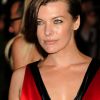 Milla Jovovich redevient chanteuse avec son single Electric Sky