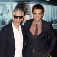 Robert Pattinson heureux au côté du réalisateur David Cronenberg à l'avant-première de  Cosmopolis , à Paris le 30 mai 2012.