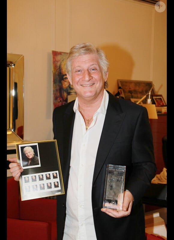 Patrick Sébastien reçoit le Trophée Marianne de La Poste, le vendredi 1er juin 2012 à Paris.