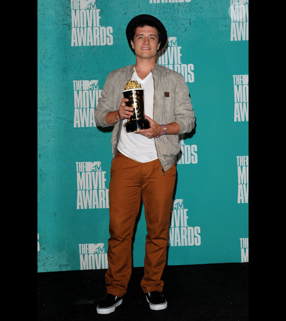 Josh Hutcherson, récompensé lors de la cérémonie des MTV Movie Awards 2012, le dimanche 3 juin à Studio City.