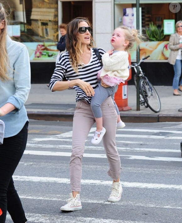 Sarah Jessica Parker et Marion, mère et fille complices à New York. Le 5 juin 2012.