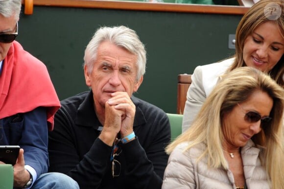 Gilbert Coullier. Les people ont fait honneur en nombre au triomphe de Maria Sharapova à Roland-Garros, qui a remporté samedi 9 juin 2012 pour la première fois les Internationaux de France, aux dépens de l'Italienne Sara Errani.