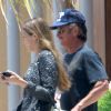 Sean Penn et Petra Nemcova se promènent à Cabo San Luca, au Mexique, le mardi 29 mai.