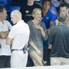 La princesse Charlene, dans son élément, a pris part avec le prince Albert de Monaco, le 9 juin 2012 au stade Louis II, au meeting international de natation de Monaco, étape du circuit Mare Nostrum. C'est lors de l'édition 2000 de la manifestation sportive que le souverain du Rocher et la nageuse sud-africaine s'étaient rencontrés pour la première fois.