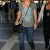 Shakira à Los Angeles le 9 juin 2012, prête à décoller pour l'Euro et admirer les exploits de son chéri Gerard Piqué.