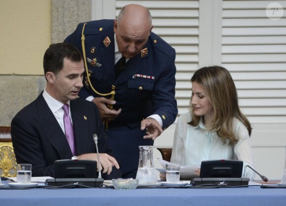 Felipe et Letizia d'Espagne présidaient le 13 juin 2012 la réunion du conseil d'administration de la Fondation Prince des Asturies, à Madrid.
