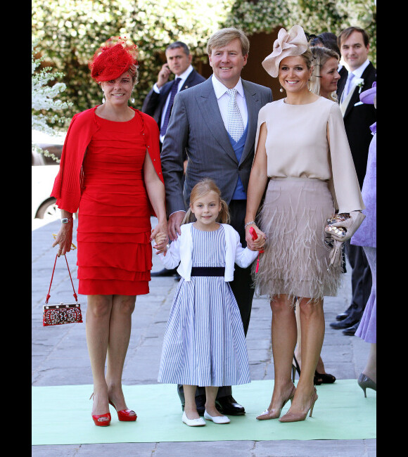 La princesse Laurentien, le prince Willem-Alexander et la princesse Maxima lors du mariage de Maria-Carolina de Bourbon-Parme et son compagnon Albert Brenninkmeijer, en la Basilique San Miniato de Florence, le 16 juin 2012