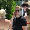 James Corden et sa fiancée Julia en vacances à Miami le 18 juin 2012