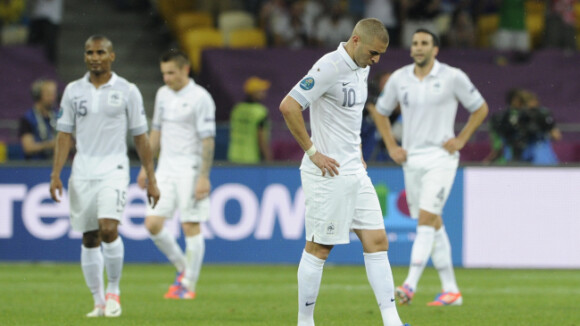 Euro 2012 : Les Bleus humiliés mais qualifiés sous les yeux de leurs femmes