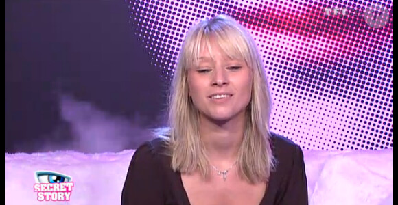 Virginie dans la quotidienne de Secret Story 6 le vendredi 22 juin 2012 sur TF1